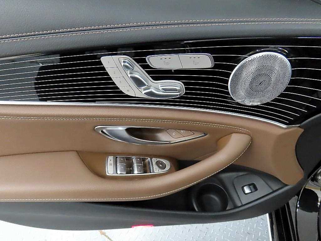 Mercedes Benz E class - Vista 10