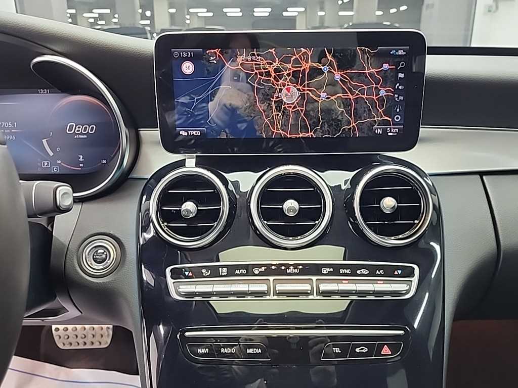 Mercedes Benz C Class - Vista 10