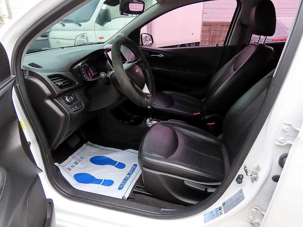 Chevrolet Spark - Vista 5