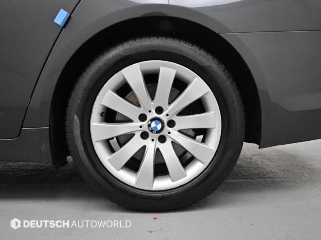 BMW 7 Series - Vista 5