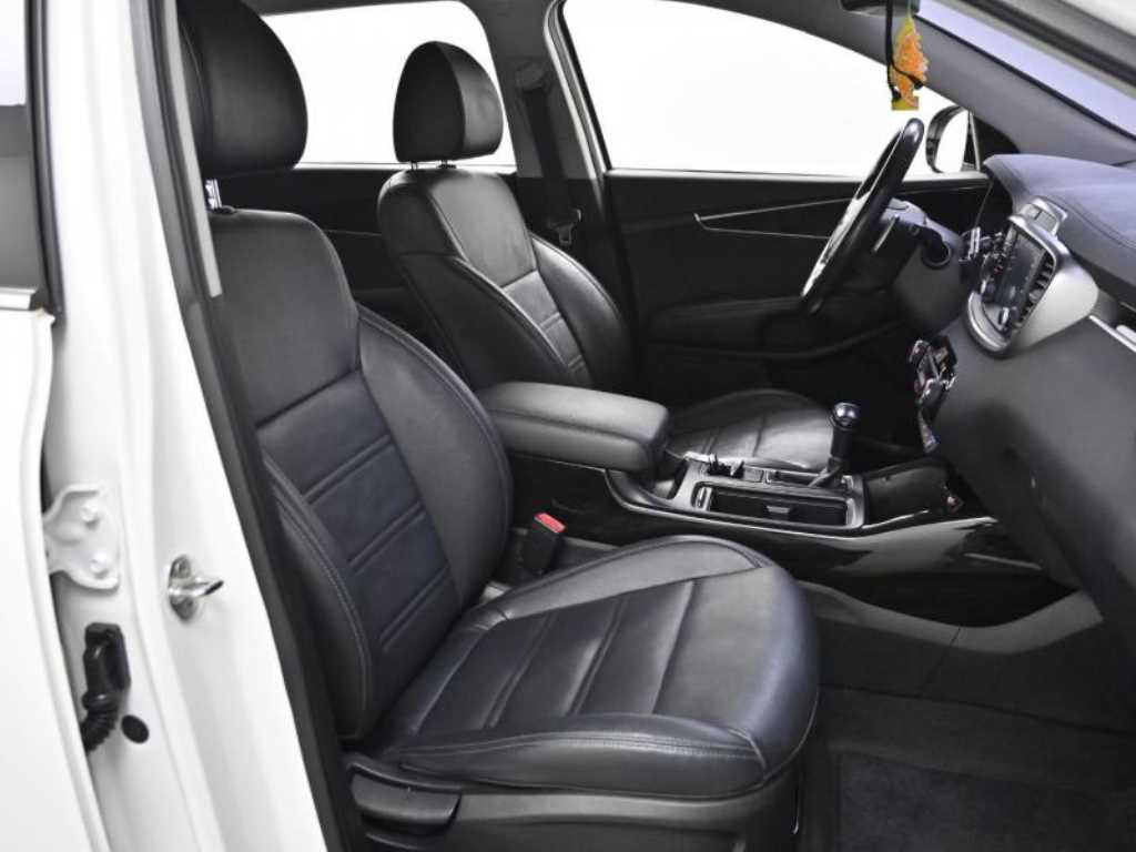 KIA Sorento - Vista 10