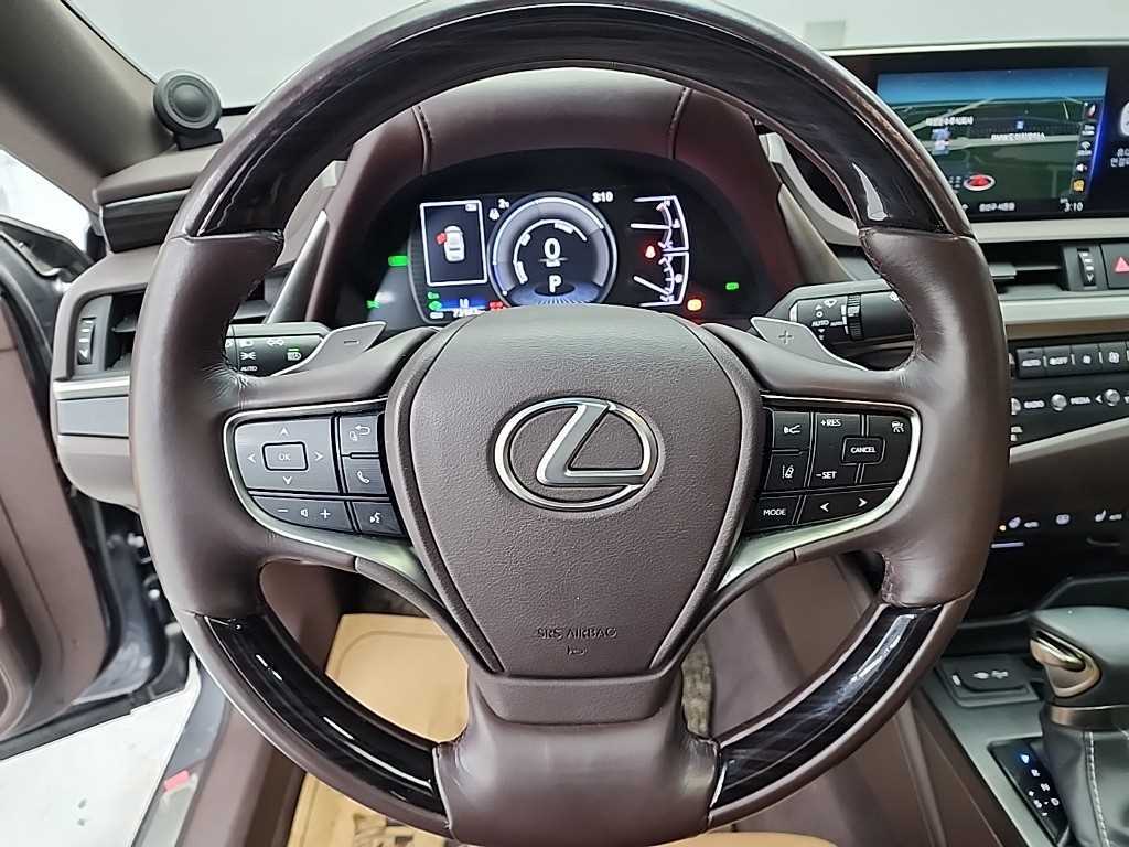 Lexus ES - Vista 9
