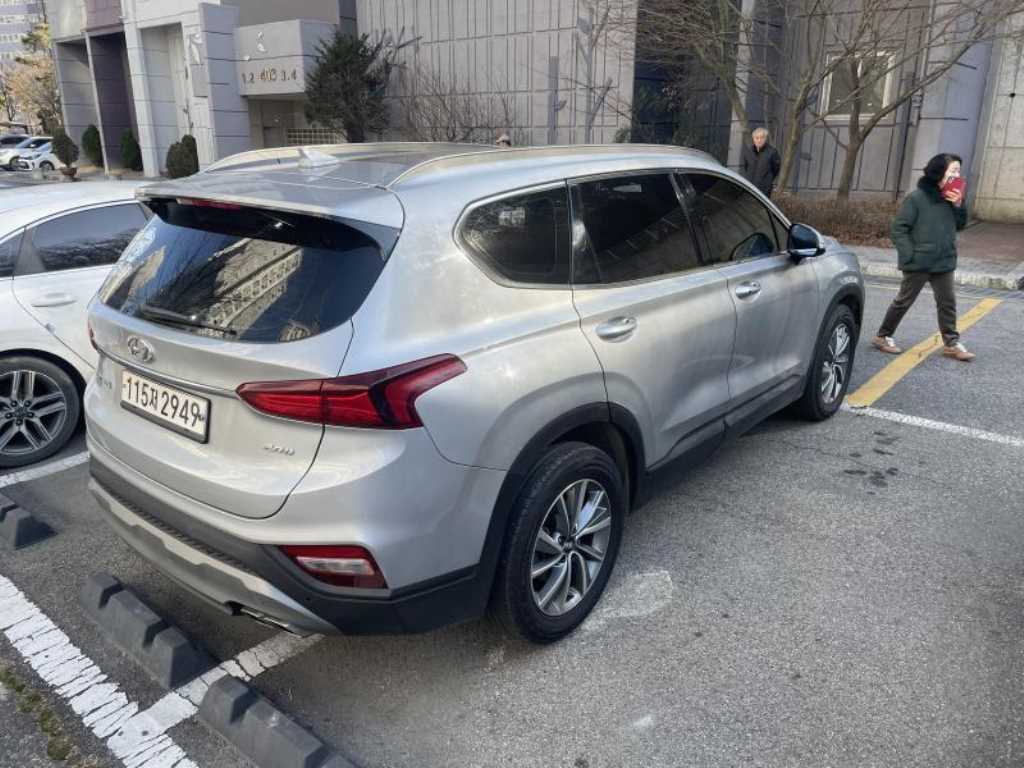 HYUNDAI Santa Fe - Vista 3