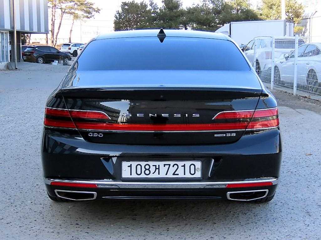 Genesis G90 - Vista 4