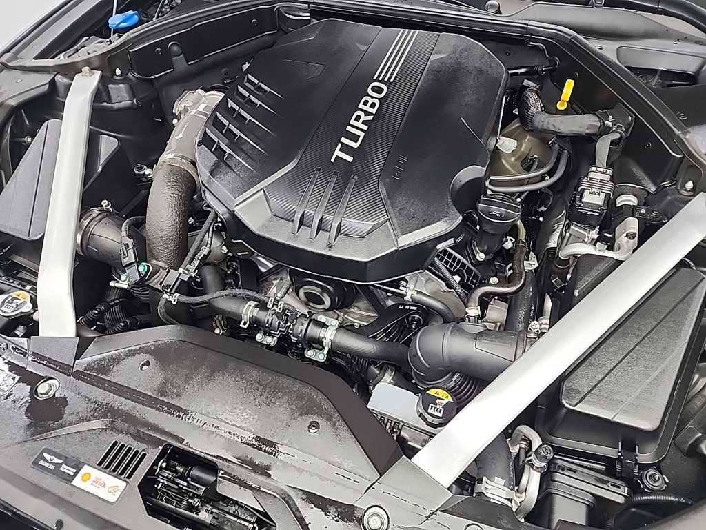 Genesis G70 - Vista 5