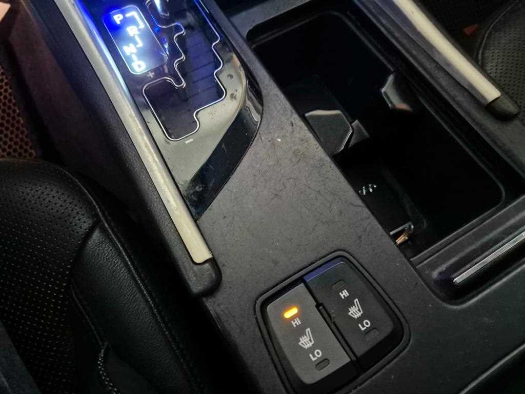 HYUNDAI Sonata - Vista 12