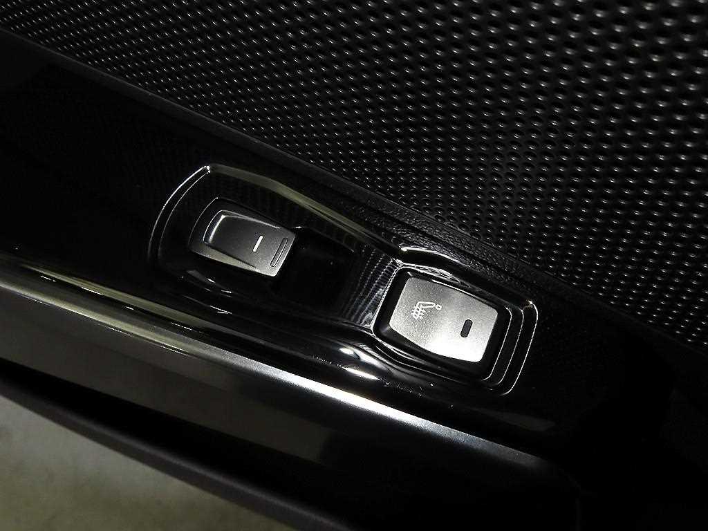 Ssangyong Tivoli 2022 Azul - Importación desde Corea - HF Imports Iquique - Foto 13