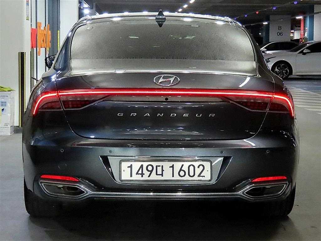 HYUNDAI Grandeur - Vista 5