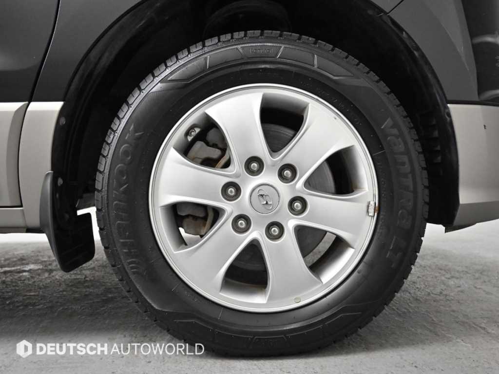 HYUNDAI Starex - Vista 5