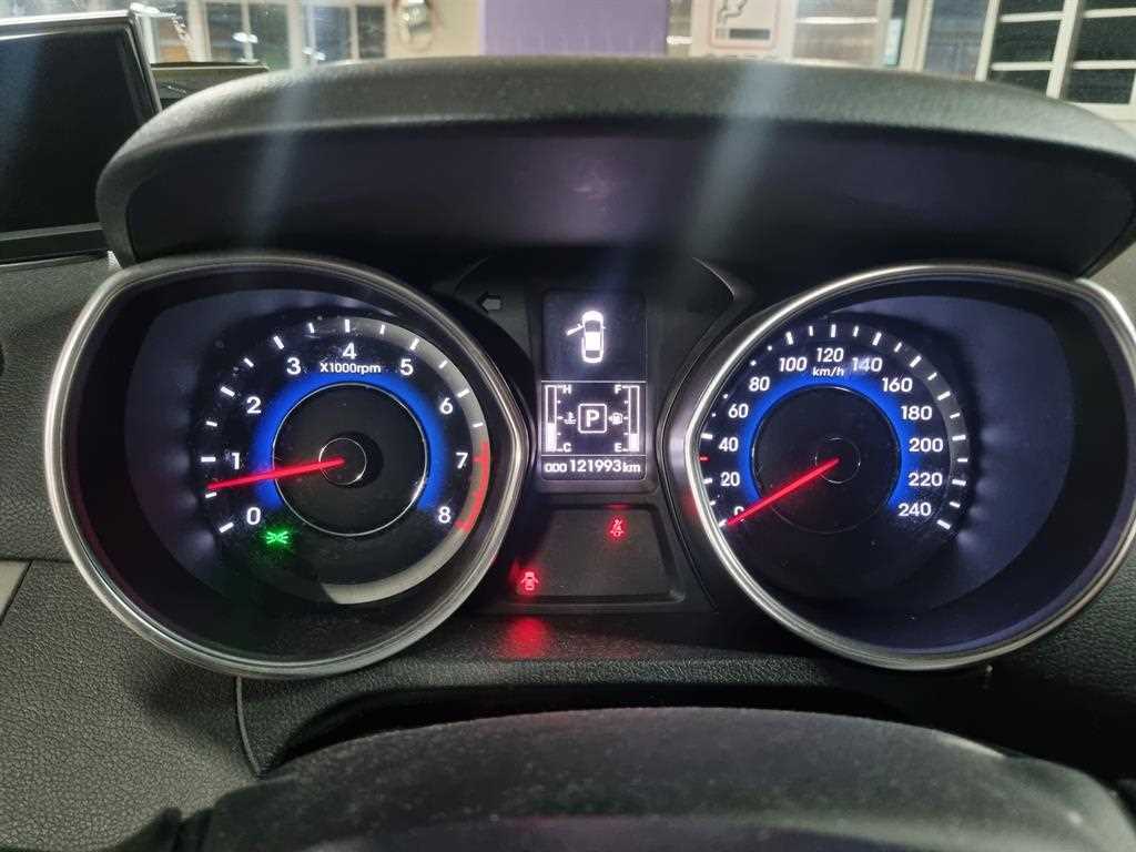 HYUNDAI Avante 2014 Rojo - Importación desde Corea - HF Imports Iquique - Foto 14