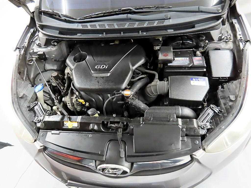 HYUNDAI Avante 2011 - Importación desde Corea - HF Imports Iquique - Foto 18