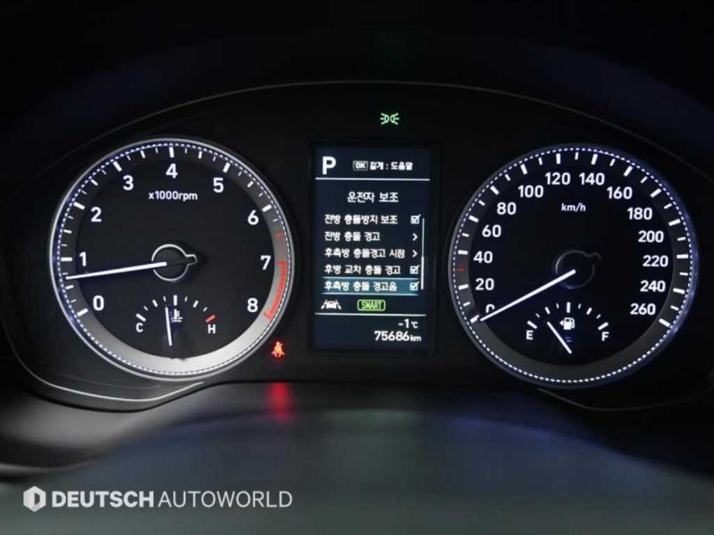 HYUNDAI Grandeur - Vista 8