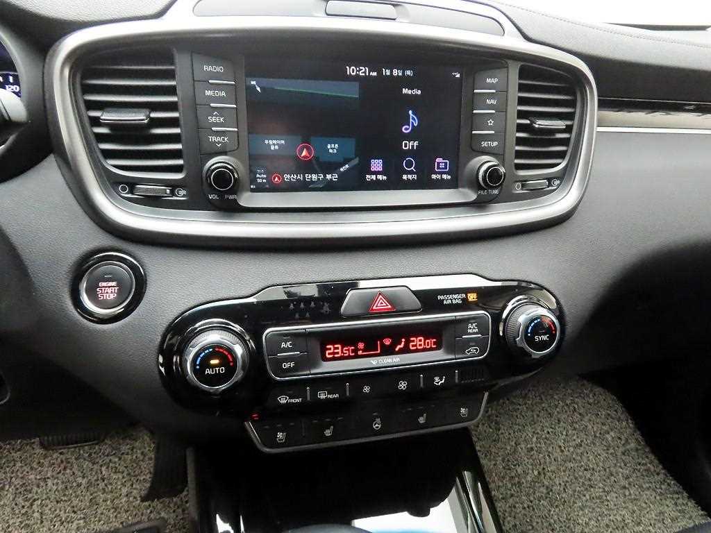 KIA Sorento - Vista 9