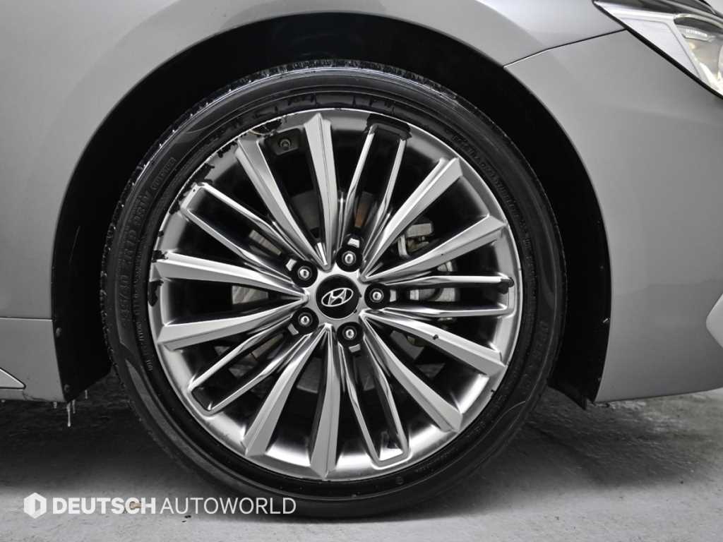 HYUNDAI Grandeur - Vista 6