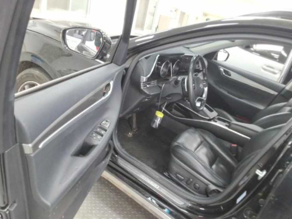 HYUNDAI Grandeur - Vista 9