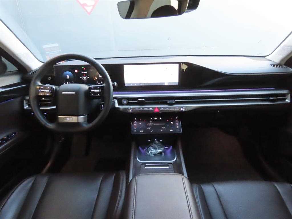 HYUNDAI Grandeur - Vista 7