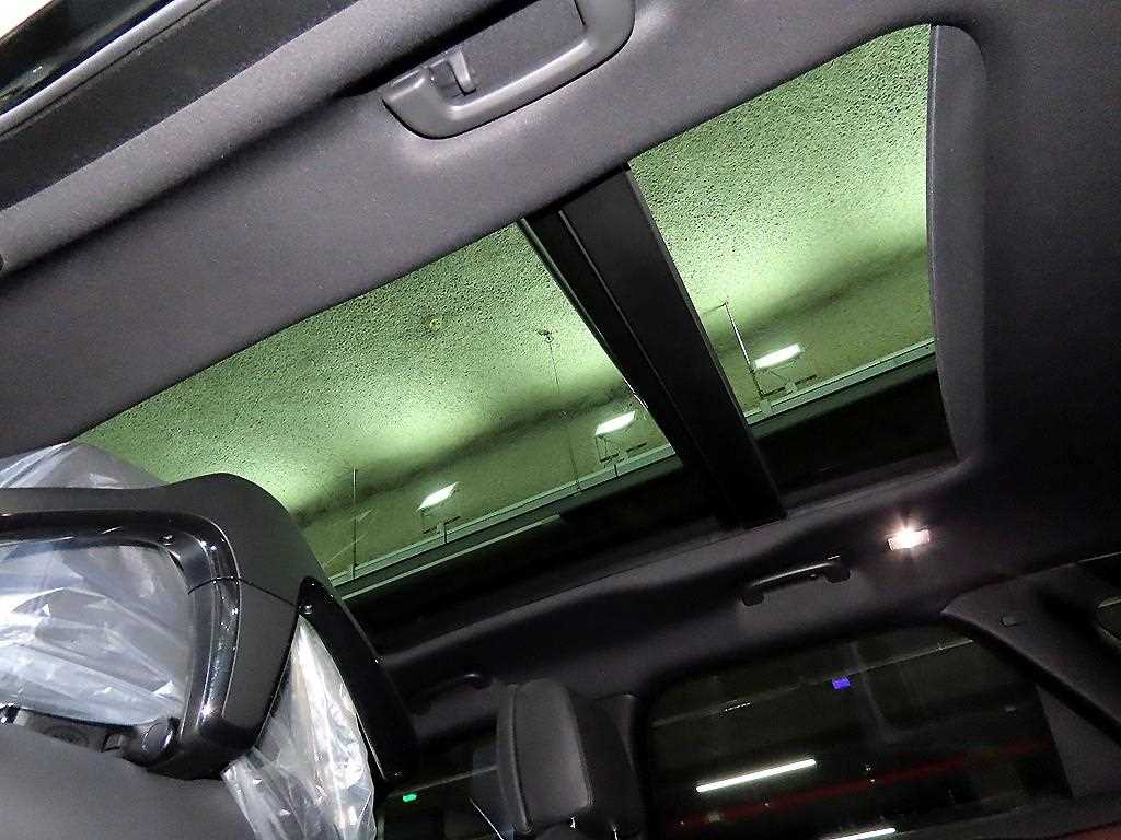 Land Rover Range Rover Bella 2025 Negro - Importación desde Corea - HF Imports Iquique - Foto 16