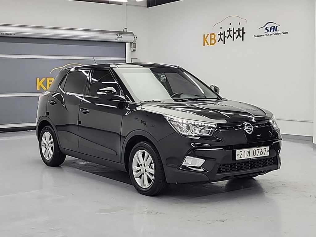 Ssangyong Tivoli - Vista 4