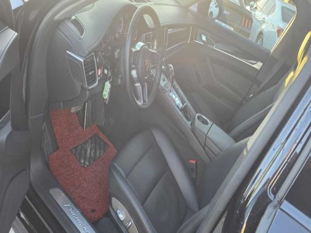 Porsche Panamera - Vista 12