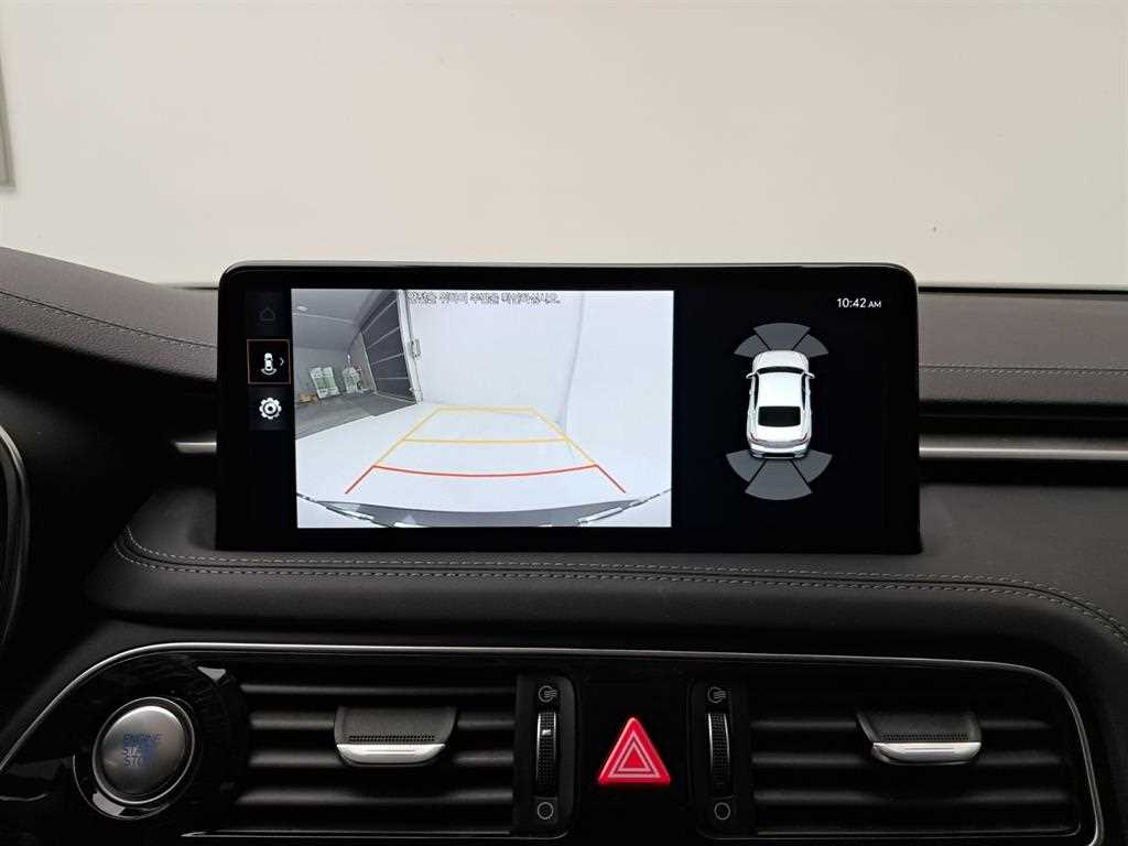 Genesis G70 - Vista 10