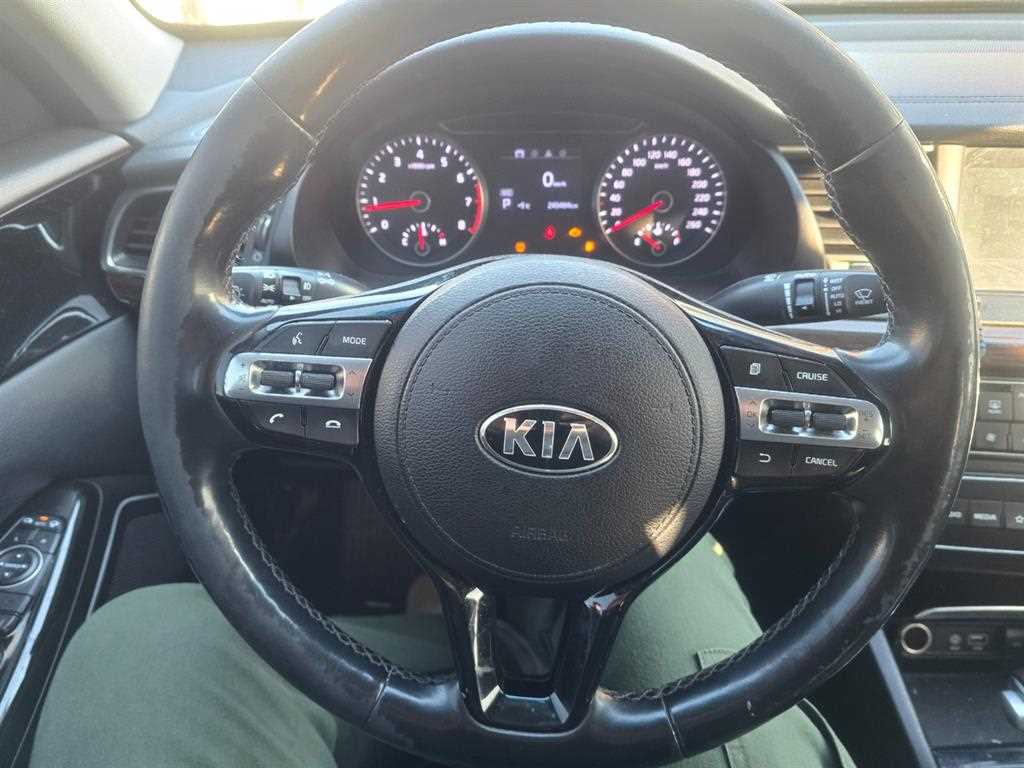 KIA K7 - Vista 12
