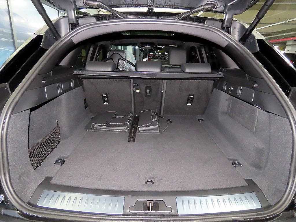 Land Rover Range Rover Bella 2025 Negro - Importación desde Corea - HF Imports Iquique - Foto 17