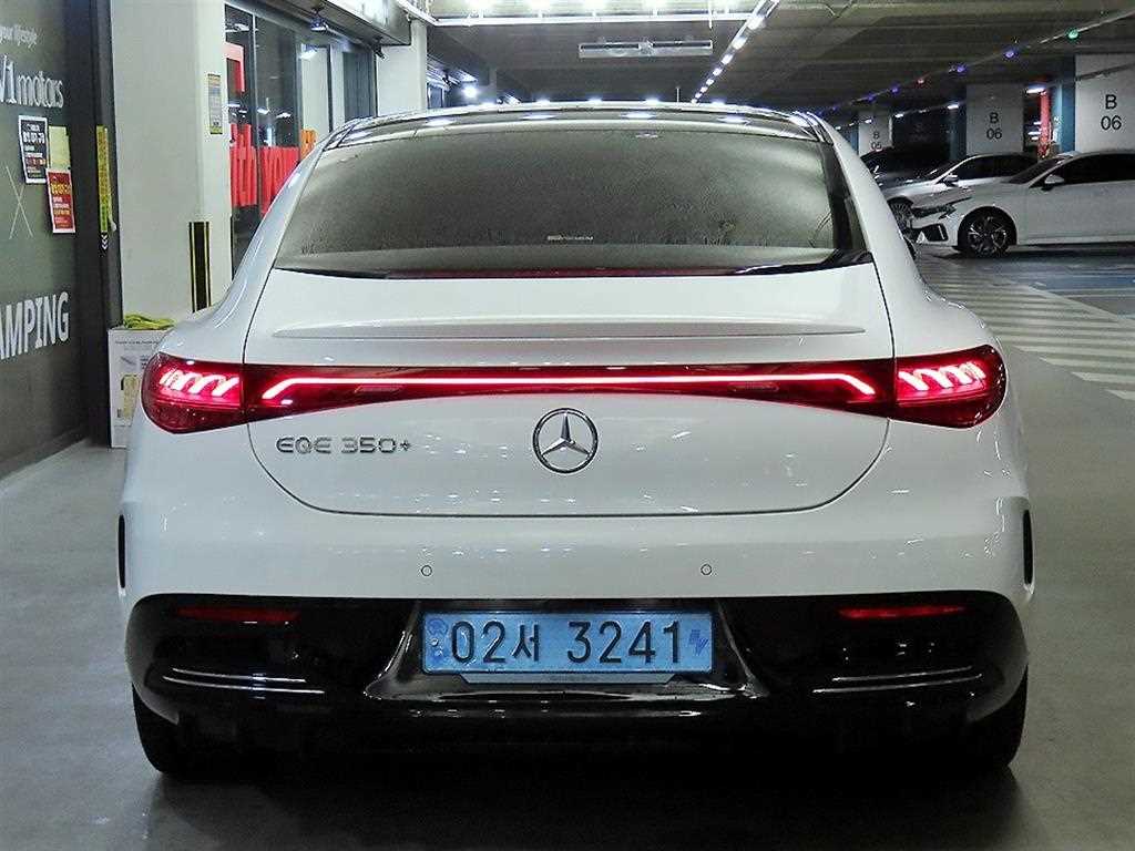 Mercedes Benz EQE - Vista 5