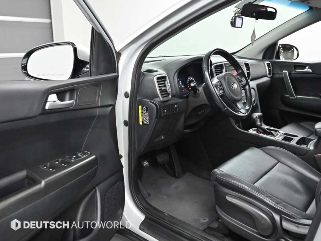 KIA Sportage - Vista 11