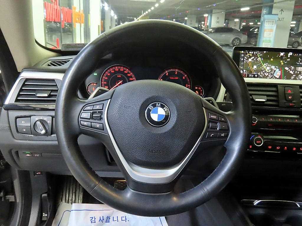 BMW 4 Series - Vista 8