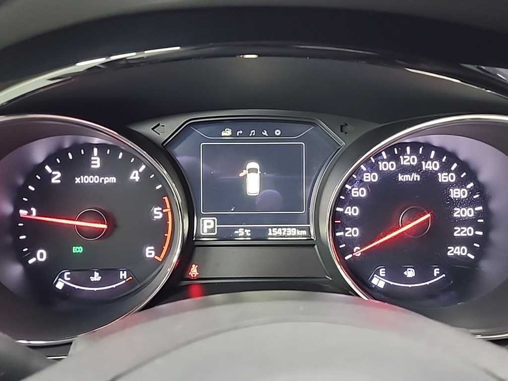 KIA Carnival - Vista 6