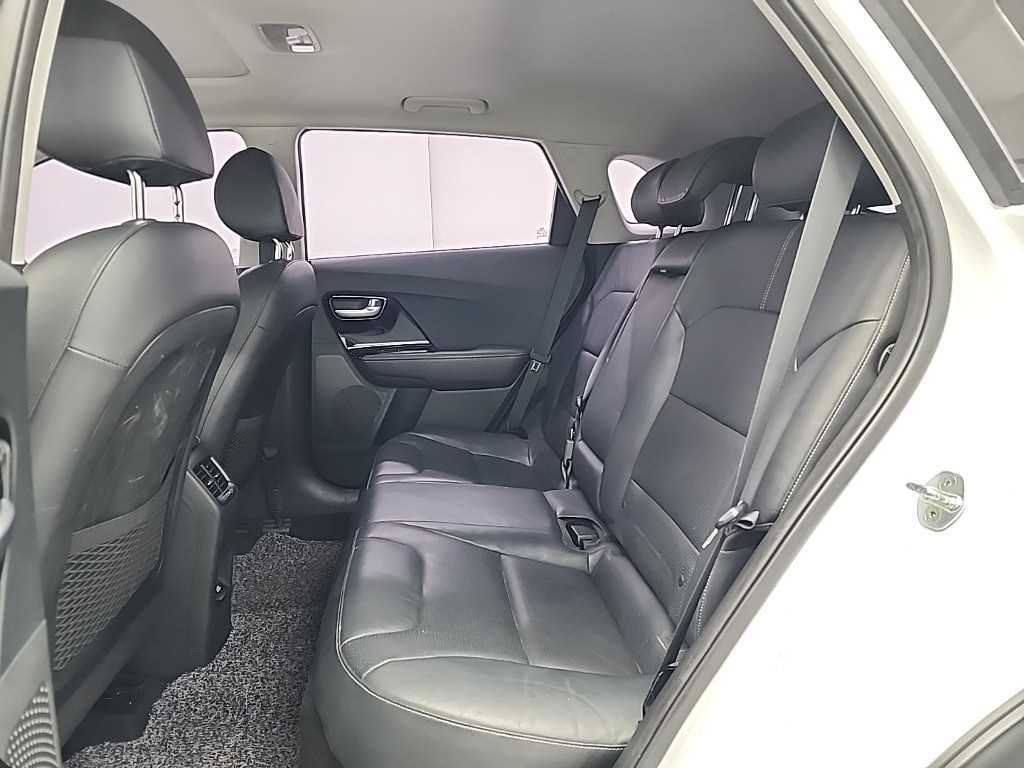 KIA Niro - Vista 12