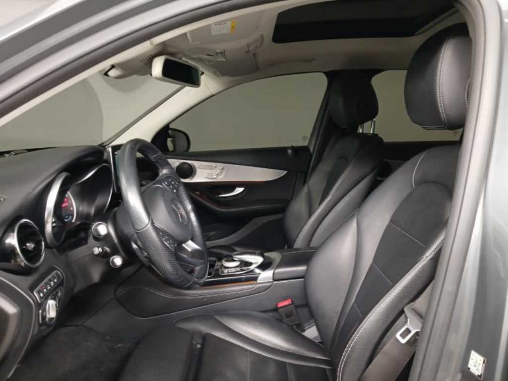 Mercedes Benz GLC Class - Vista 7