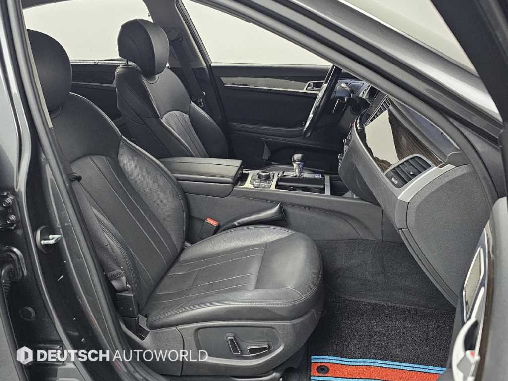 Genesis G80 - Vista 10