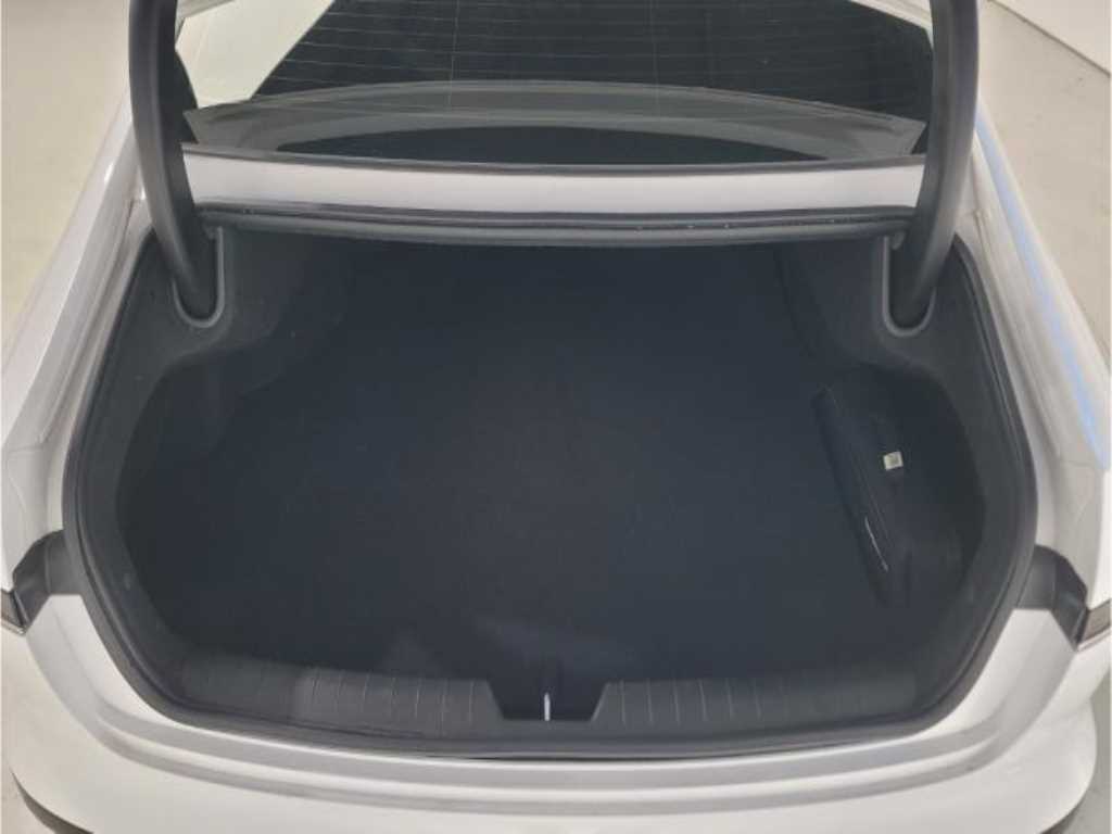 HYUNDAI Grandeur - Vista 12