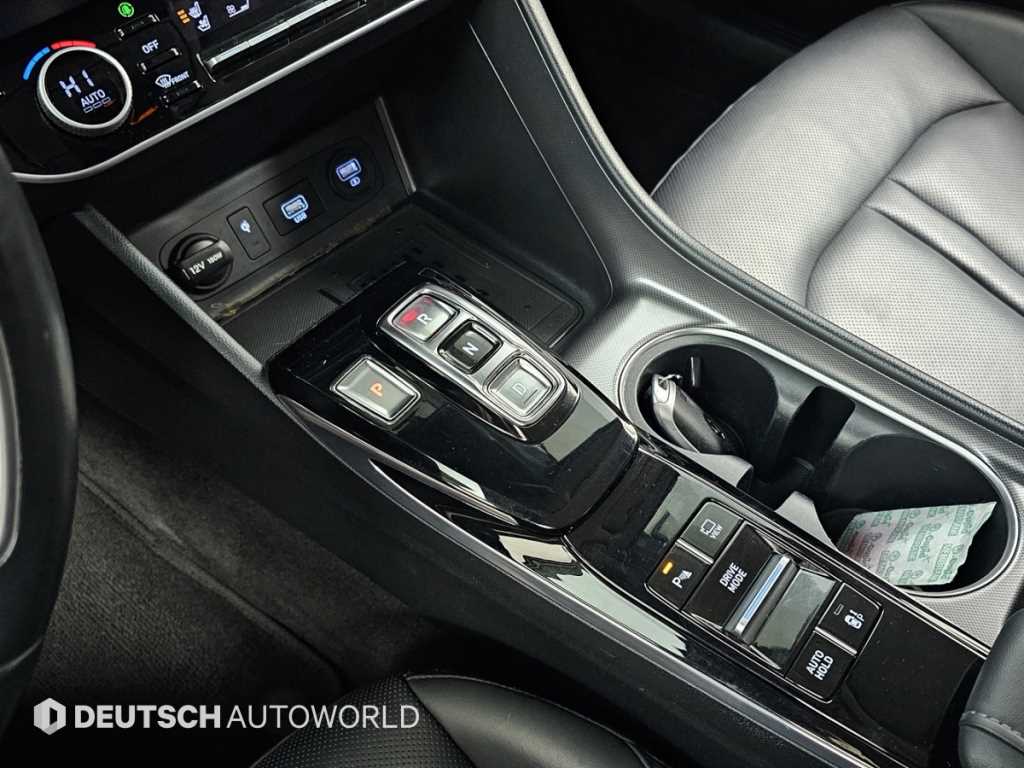 HYUNDAI Sonata - Vista 9