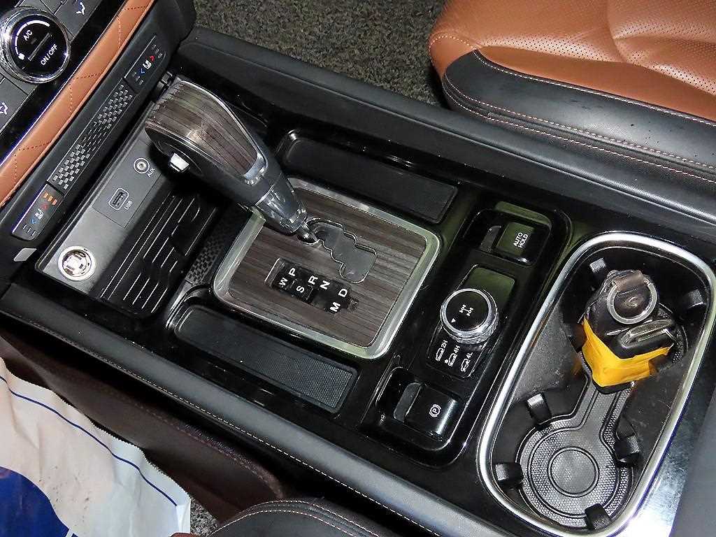 Ssangyong Rexton - Vista 12