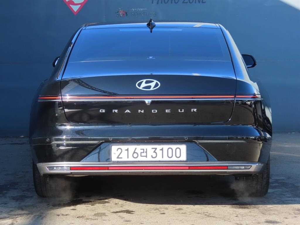 HYUNDAI Grandeur - Vista 4