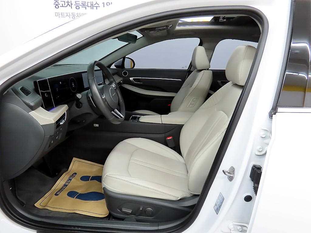 HYUNDAI Sonata - Vista 5