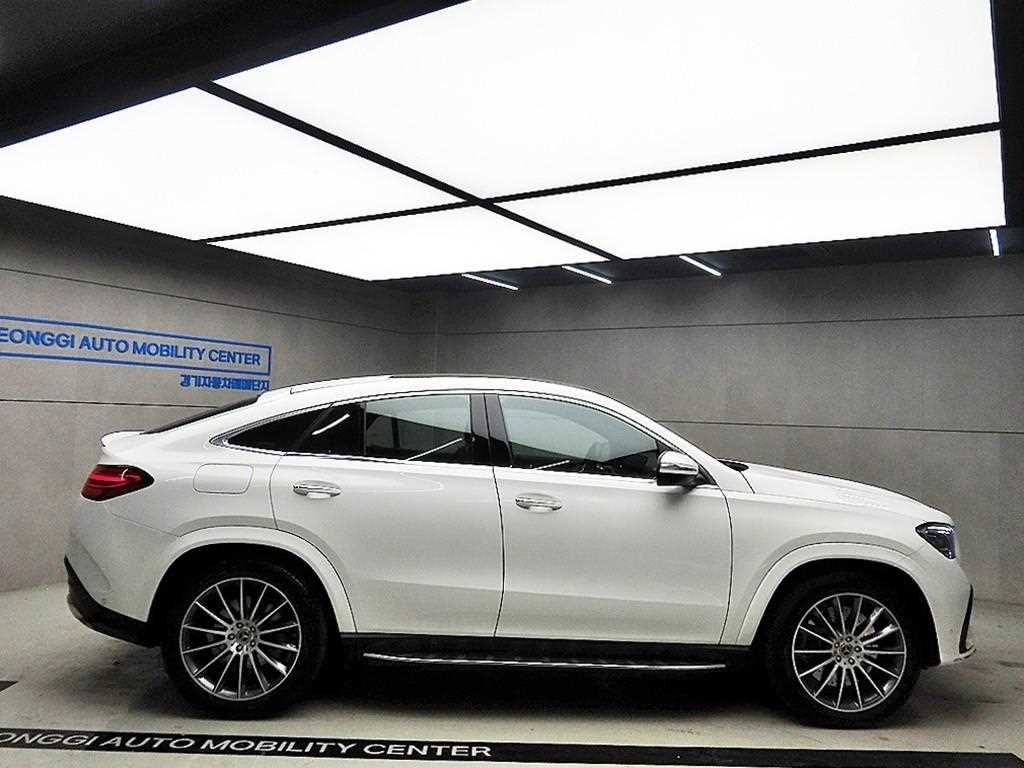 Mercedes Benz GLE Class - Vista 2