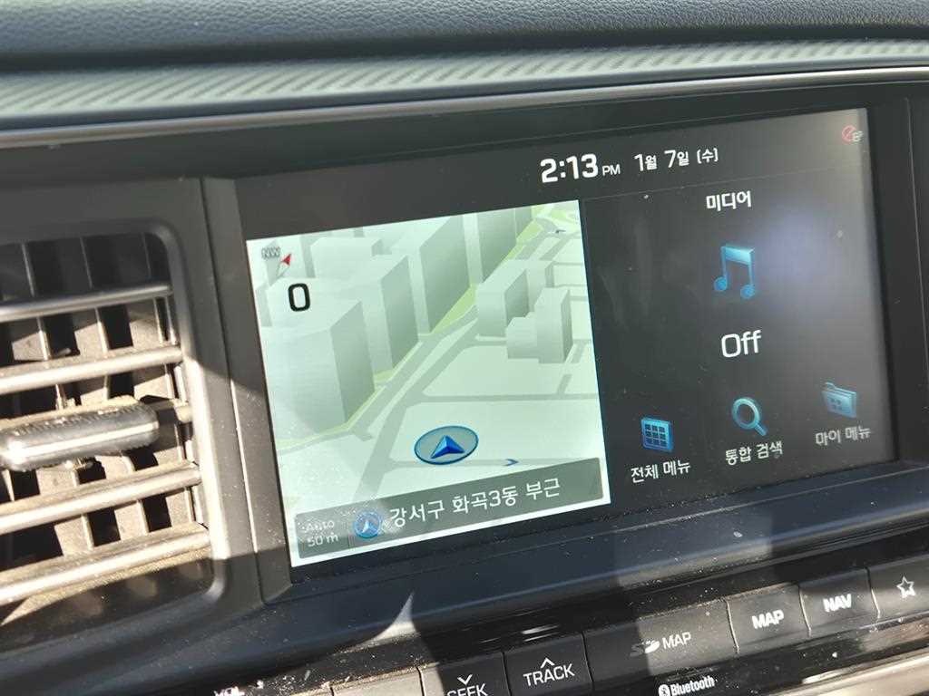 HYUNDAI Avante - Vista 8