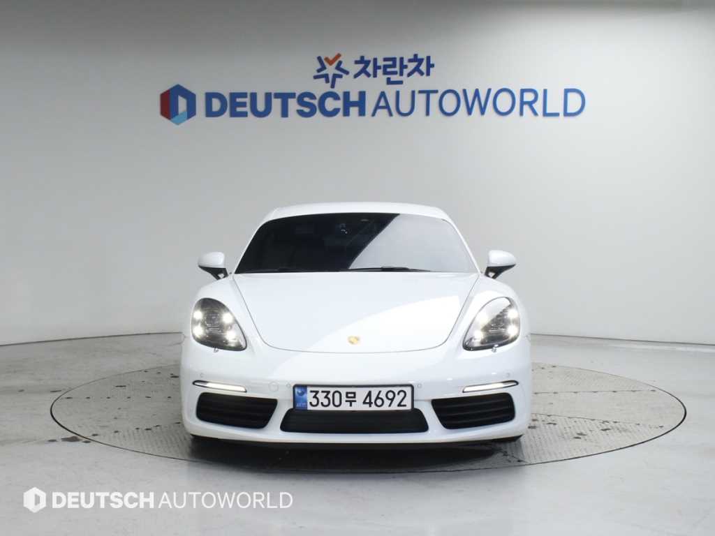 Porsche 718 - Vista 3