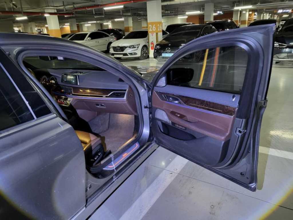 BMW 7 Series 2017 Gris - Importación desde Corea - HF Imports Iquique - Foto 17