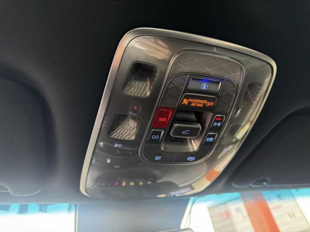 Genesis GV70 - Vista 10