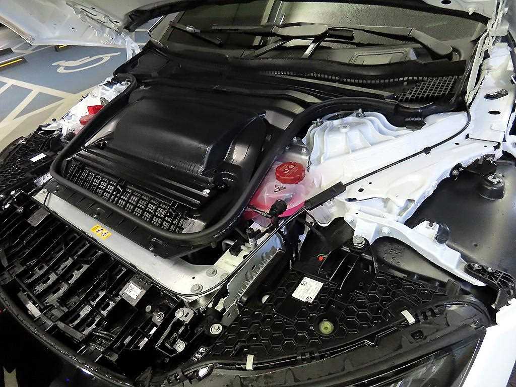 Mercedes Benz EQE 2024 Blanco - Importación desde Corea - HF Imports Iquique - Foto 19