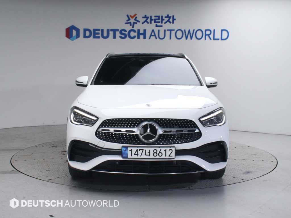 Mercedes Benz GLA Class 2023 Blanco - Importación desde Corea - HF Imports Iquique - Foto 1