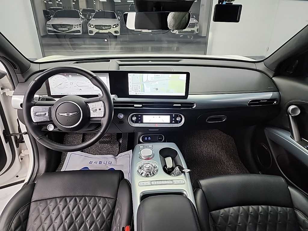 Genesis GV60 - Vista 7