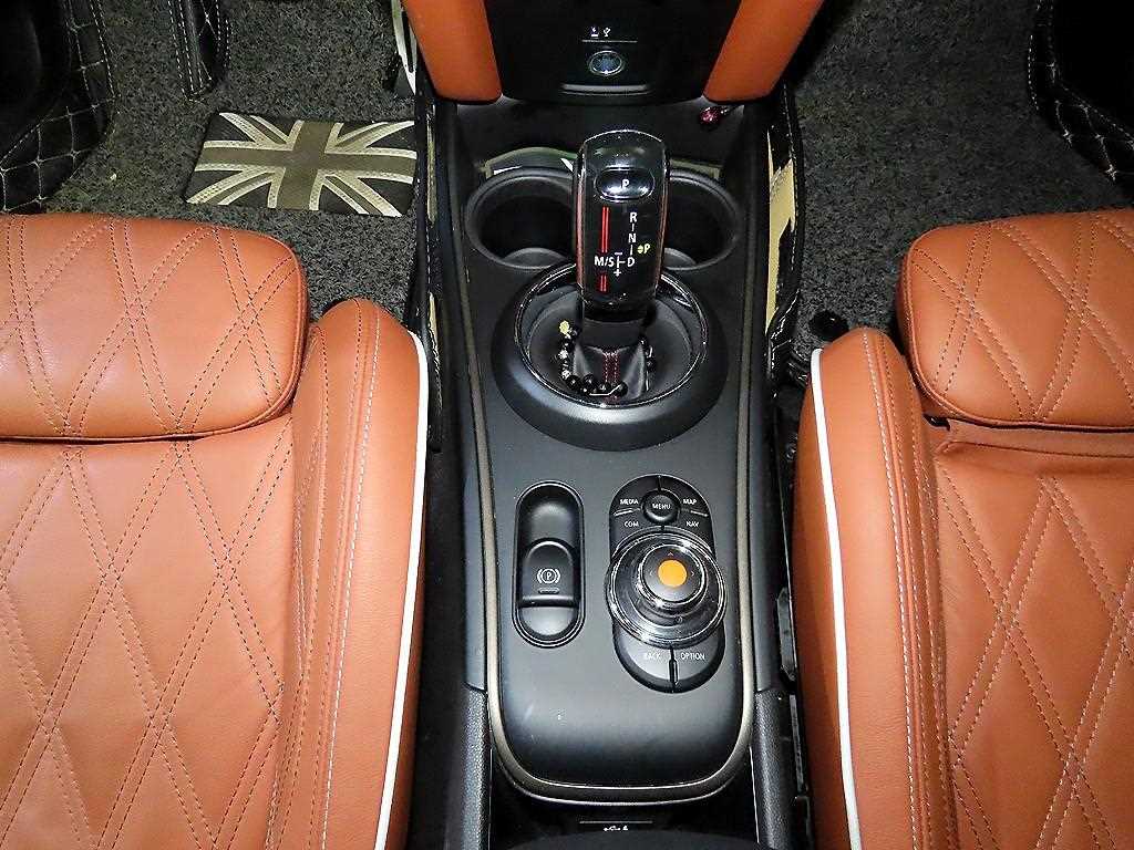 Mini Countryman - Vista 12