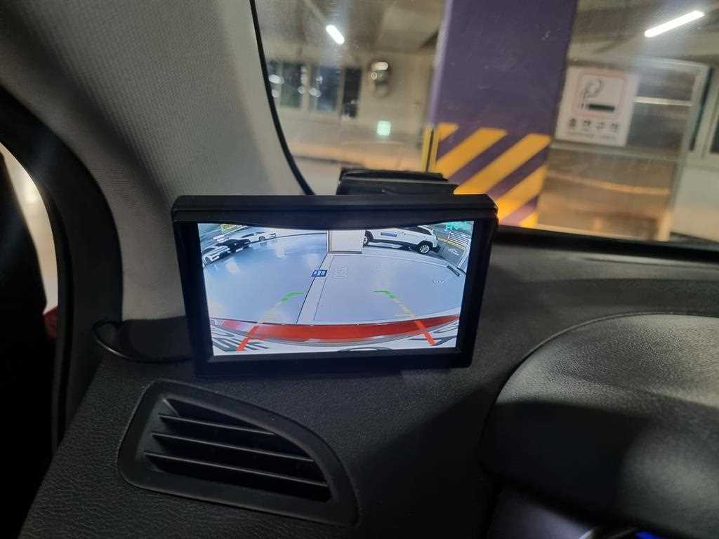 HYUNDAI Avante - Vista 11