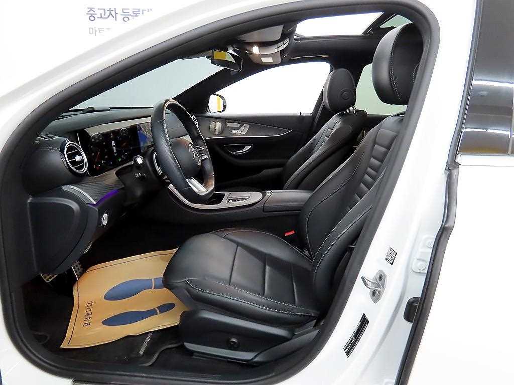 Mercedes Benz E class - Vista 5