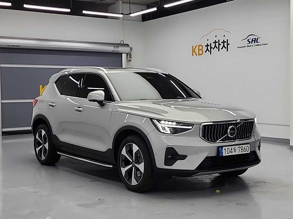Volvo XC40 - Vista 4